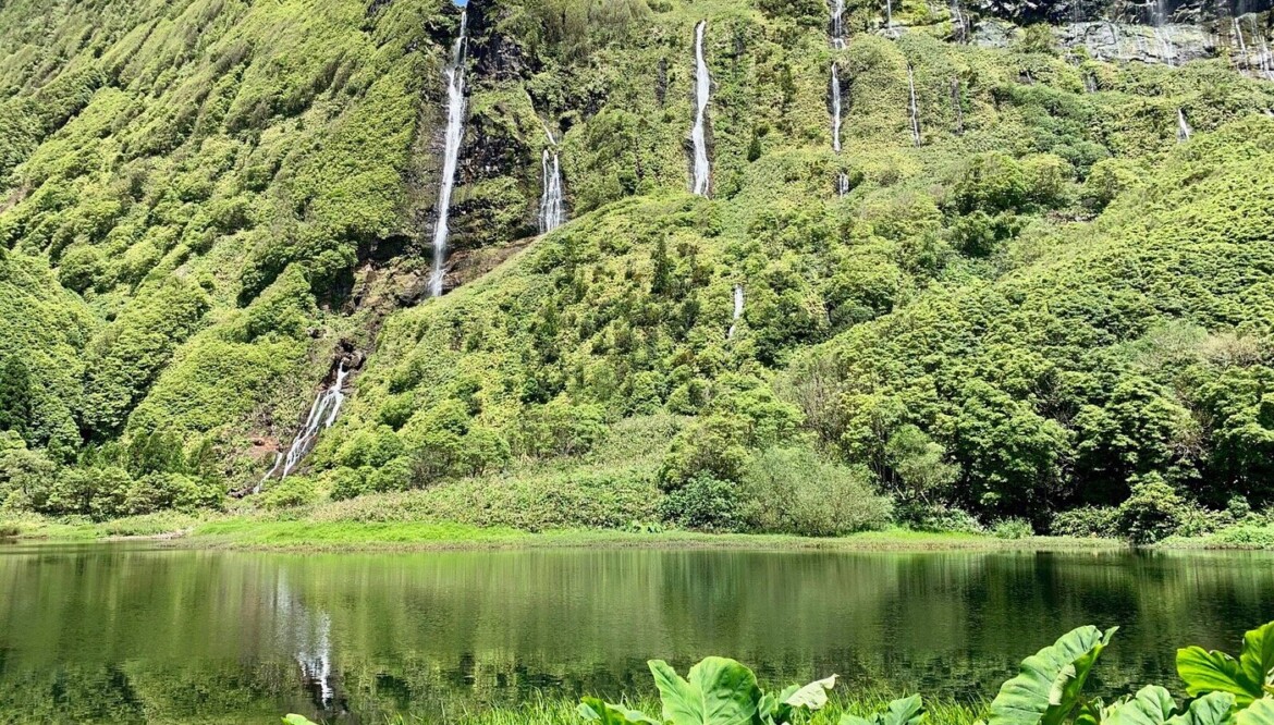 O que fazer na Ilha das Flores: experiências imperdíveis para quem visita